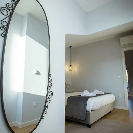 Porto Views & Wines By Porto Hosts