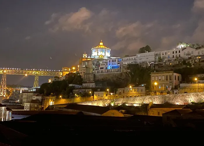 Porto Views & Wines By Porto Hosts