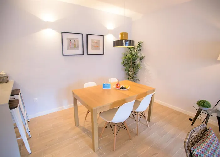 Porto Views & Wines By Porto Hosts