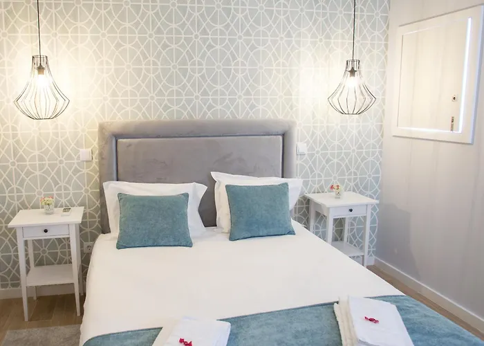 Porto Views & Wines By Porto Hosts