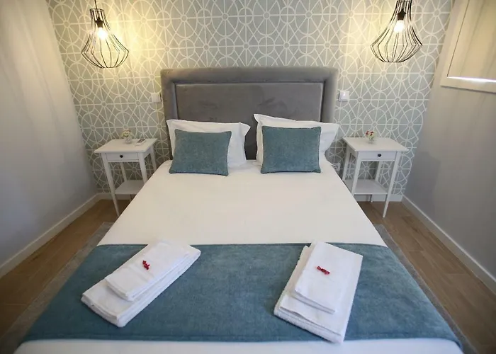 Porto Views & Wines By Porto Hosts * 加亚新城