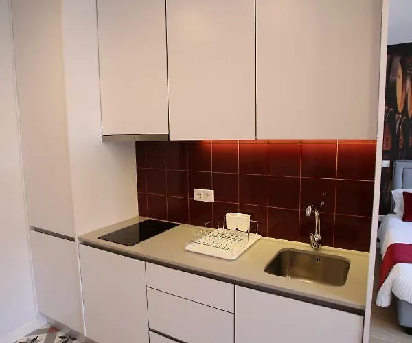 Porto Views & Wines By Porto Hosts 加亚新城